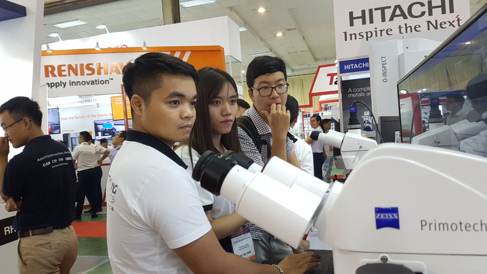 Hãng Carl Zeiss tham dự MTA Hanoi 2018